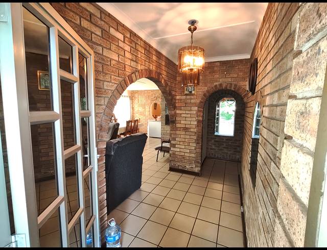 4 BEDROOM FREEHOLD FOR SALE IN FARNINGHAM RIDGE